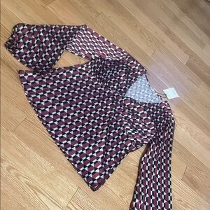 b. young geometric patterned blouse sz 36